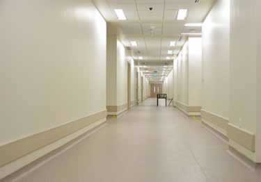 wall guard with aluminum retainer