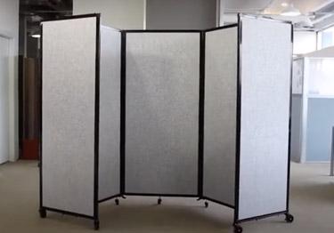 Foldable room divider