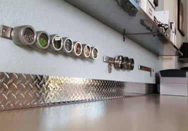diamond plate wall base molding