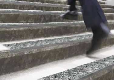 cast aluminum stair nosing