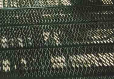 metal safety stair treads grip strut