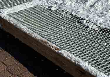 metal safety stair treads grip strut